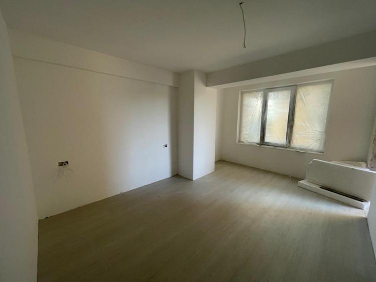 Apartament 3 camere, 2 bai, 90.31 mp, zona George Enescu