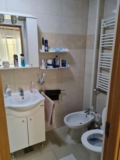 Vand casa tip duplex