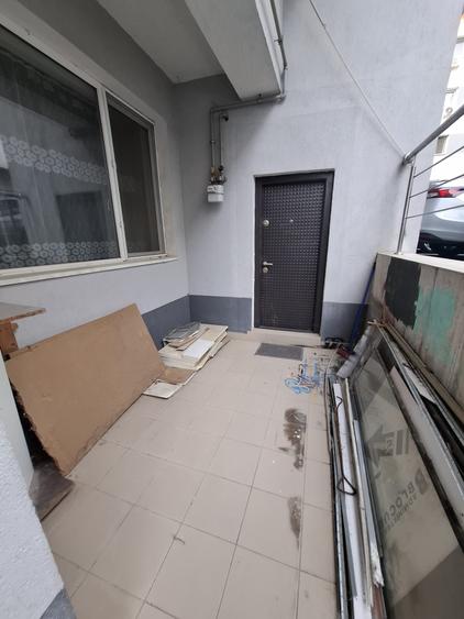 Garsonieră decomandată cu curte proprie – Zona Amurgului