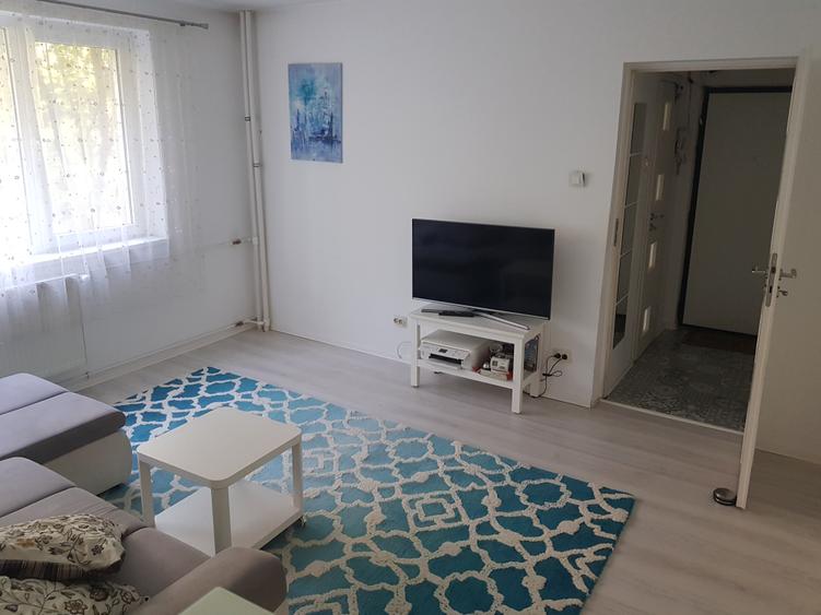 Apartament 3 camere, et 2/10, parcare, piata Unirii