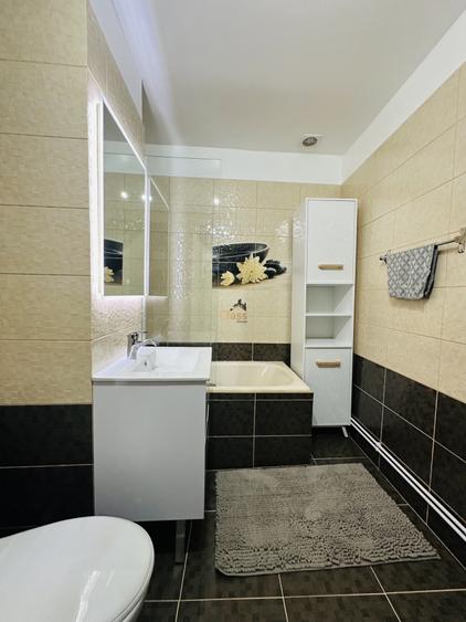Apartament 2 camere | Renovat | 48 mpu | zona Mehedinti Manastur