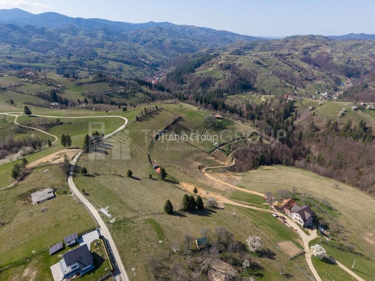 🌿 Teren Intravilan 3.791 mp | Priveliște Panoramică Superbă | Poiana Mărului - 17