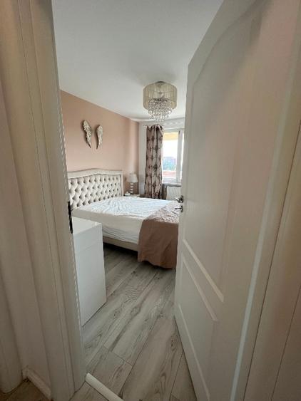 Apartament superb, din beton armat, la 10 minute de piață Victoriei de închiriat
