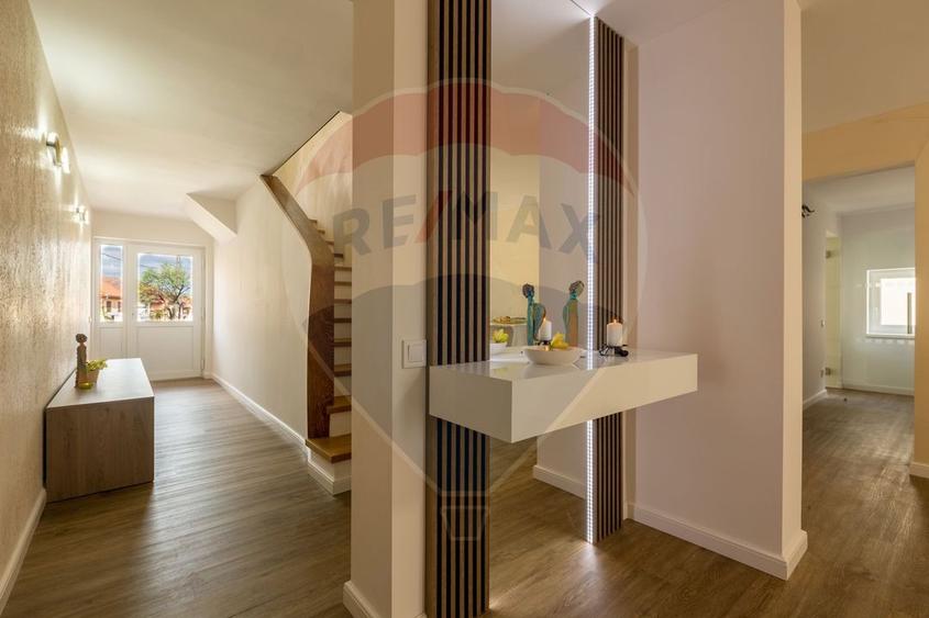 Spatiu nou, modern pt cosmetica
