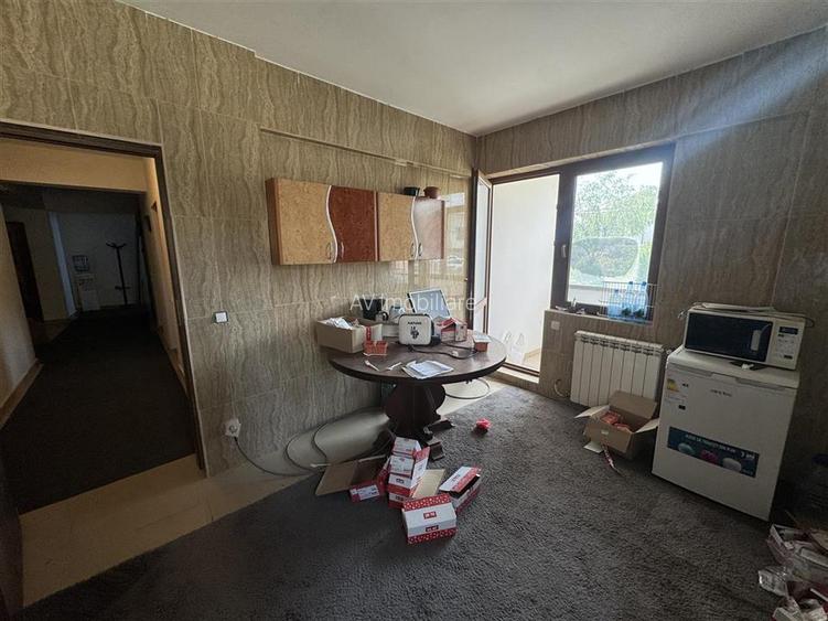 CARTIER LATIN PARTER | SPATIU COMERCIAL 200 mp APARTAMENT 4 CAMERE - 12