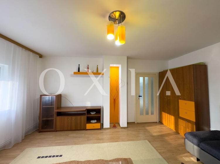 OX652 Mobilat-Utilat, Sagului (Shopping City)