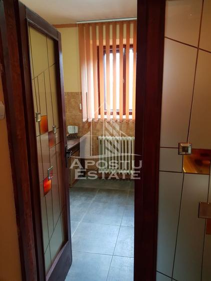 Apartament 2 camere ideal pentru investitie situat in Piata Unirii