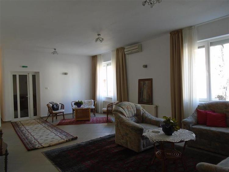 Spatiu pentru birou, zona centrala