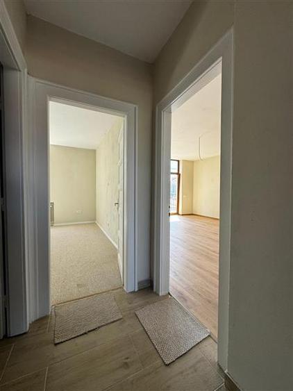 Apartament cu 3 camere, decomandat, situat in Piata Mihai Viteazul!