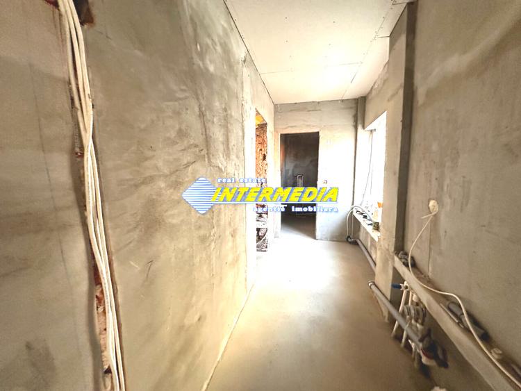 Apartament 2 Camere Deco Nou 59 mp Finisat la cheie Alba Zona CENTRU spre Gara