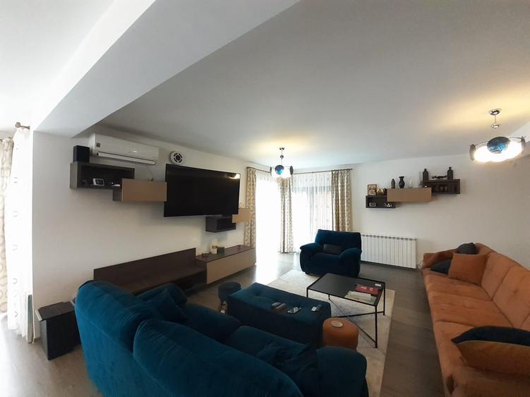 Vila de vanzare Valea Lupului