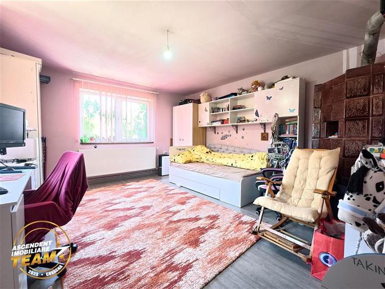 Vrei sa auzi ciripitul pasarilor,sa fii langa izvoarele termale:Casa modern util