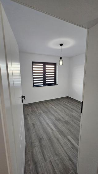 Chirie Duplex situat la 4 minute de Primarie finisat mobilat 1000eur/luna
