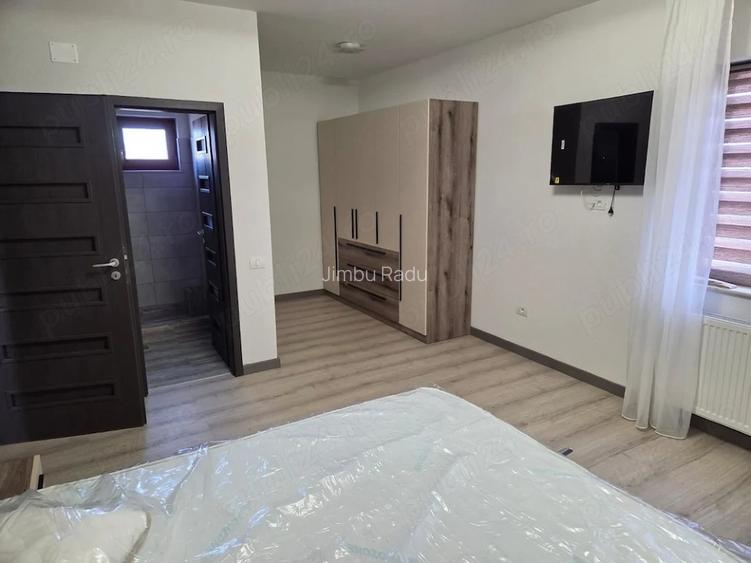 Casă Duplex | 2 Apartamente Separate | Curte, 8 Parcări, Mobilată Nou - 7