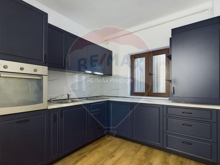 Casa cu 5 camere de inchiriat 210 mp | Eroii Revolutiei - 15