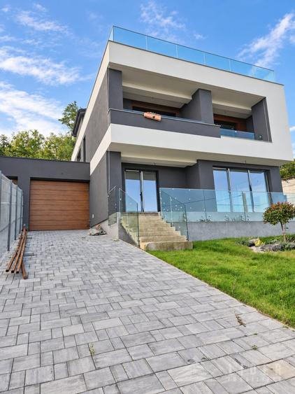 Casa de vânzare în Feleacu | 5 camere, terasă de 95 mp cu jacuzzi
