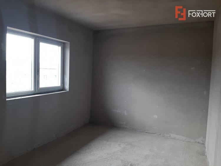 Duplex cu 5 camere si teren de 392 mp - Giarmata Vii