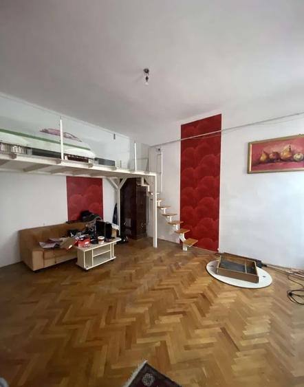 Garsoniera libera la vanzare zona Centrul Istoric