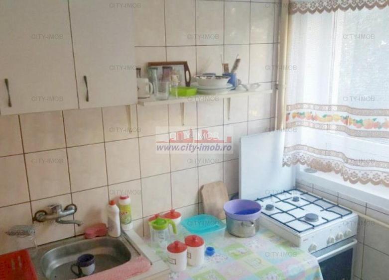 SE INCHIRIAZA Garsoniera Metrou Dristor - 6
