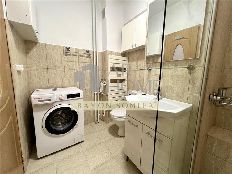 Apartament 3 camere, decomandat, ultracentral, Ploiesti