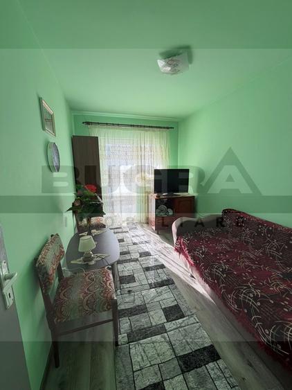 Apartament 4 camere, decomandat, 82 mp, etaj intermediar, Piata Flora