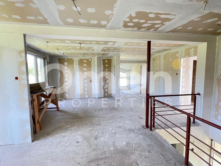 Casa de vânzare Tăuții-Măgherăuș de 323 mp si 57 de ari teren