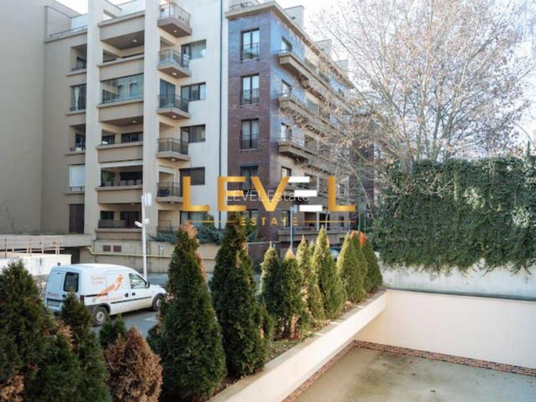 Apartament 3 camere - 105 m utili - 50 m de Parcul Herastrau - 16