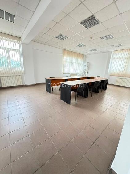 De inchiriat locatie Et 1 si 2, birouri, Clinica in podgoria Arad - 8