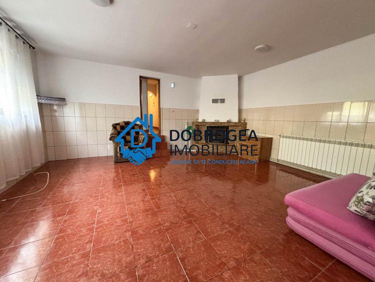 STRADA TRAIAN  - CASA  LA SOL ,TEREN 783 MP, DESCHIDERE 14 MP