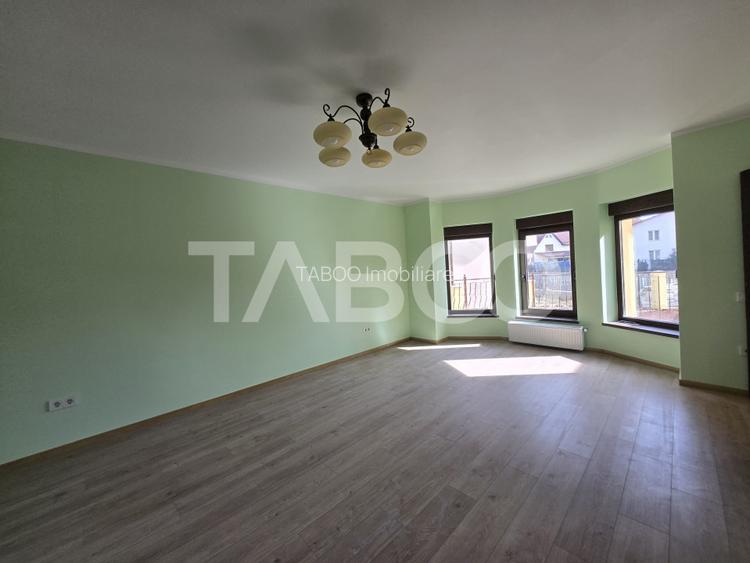 Casa noua de inchiriat 5 camere 200mp cu Garaj zona Tineretului Sibiu