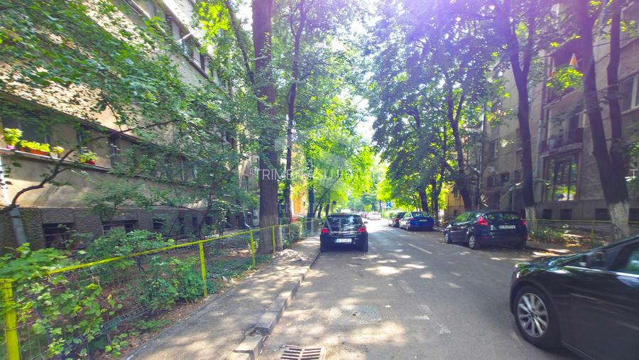Apartament 3 camere decomandat – Calea Ferentari nr. 72 - 18