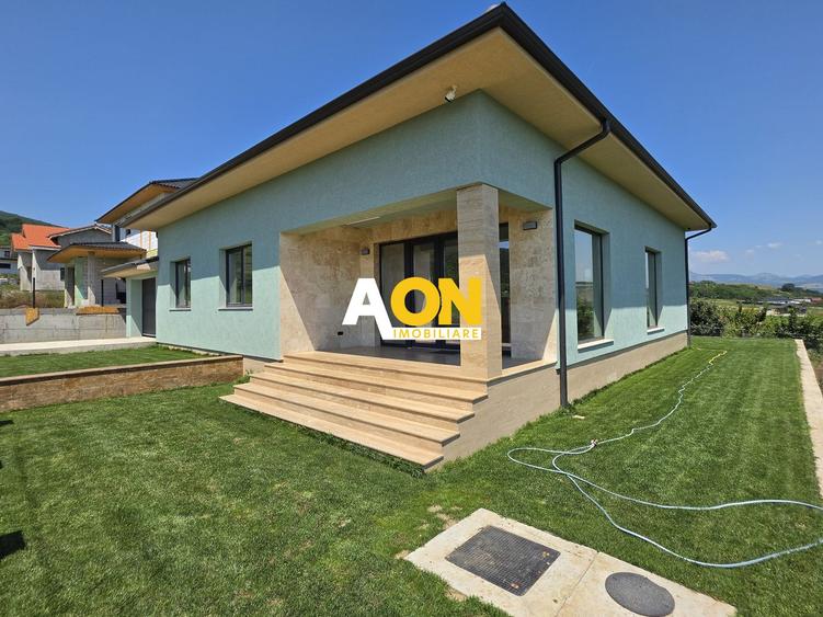 Casa finisata la cheie, 4 camere, 500 mp teren, Micesti