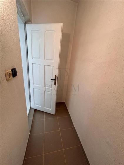 Spatiu de birou - zona linistita - centrala proprie - 20 mp - debara - balcon
