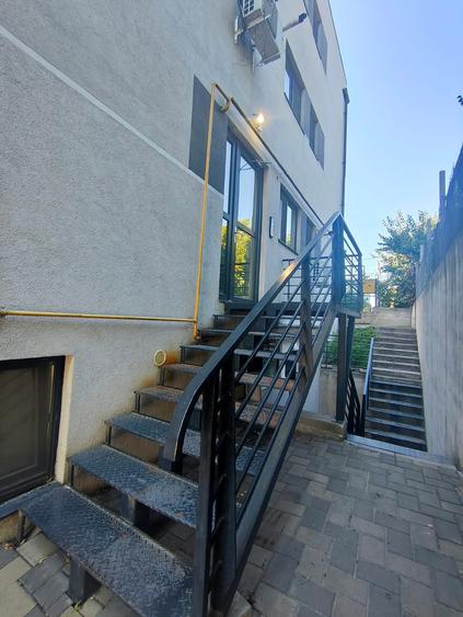 Apartament 2 dormitoare-living openspace, loc de parcare