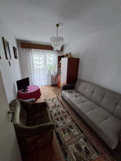 Apartament 4 camere în zona CALEA FLORESTI