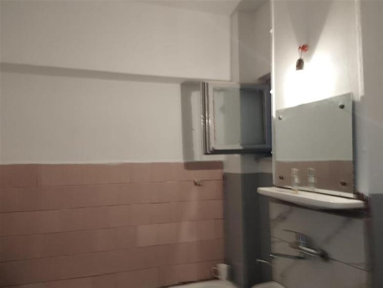 3 camere decomandate Bacau