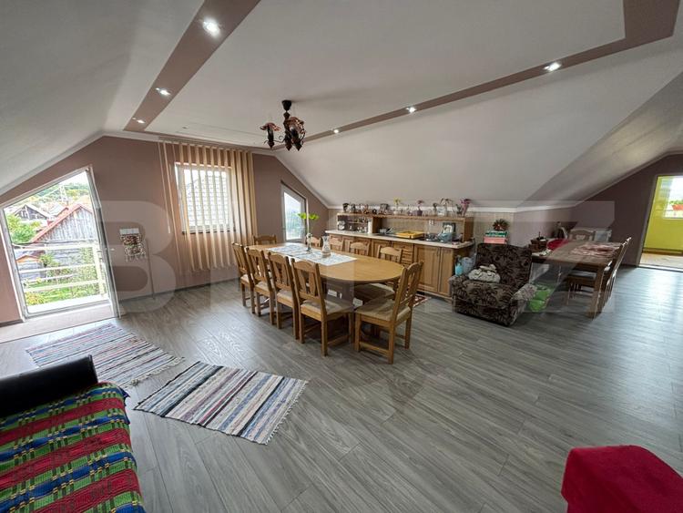 Casa individuala cu 7 camere, 200 mp, teren 627 mp, Jucu de Sus