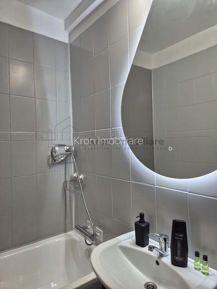 Inchiriez apartament 2 camere zona Colina Universitatii - 12