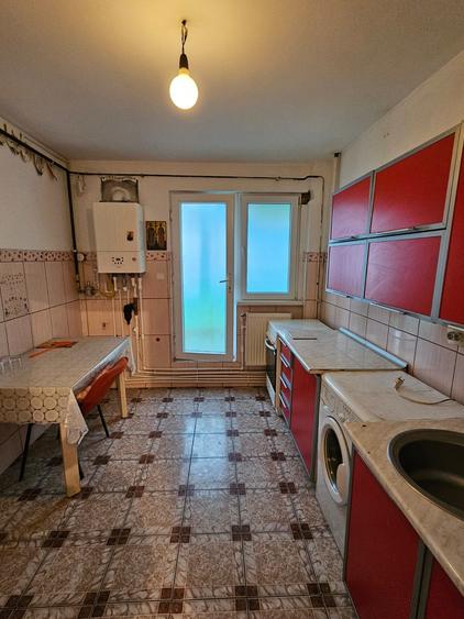 Apartament cu 4 camere in Micro 18