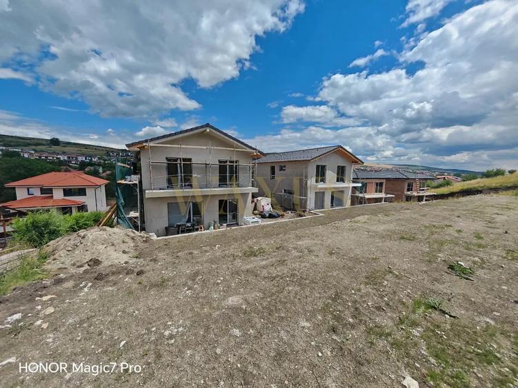 Casa de vanzare premium d+p+e, 220 mp utili
