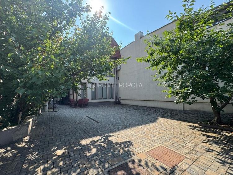 EXCLUSIVITATE!!! Zona Jiului – Vila cocheta, curte generoasa! - 25