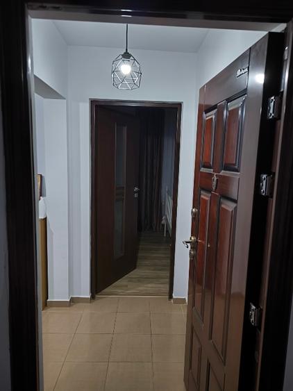 Apartament 2 camere decomandat + garaj