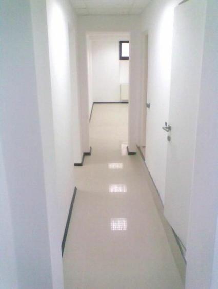 Vanzare demisol inalt 4 camere vila Cotroceni Romniceanu ideal firma