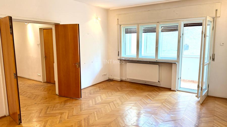 Apartament 4 camere Victoriei, centrala proprie, boxa, garaj, comision 0 ! - 2