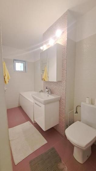 GM1690 Inchiriere apartament 3 camere, decomandat , parcareTitan-Diham