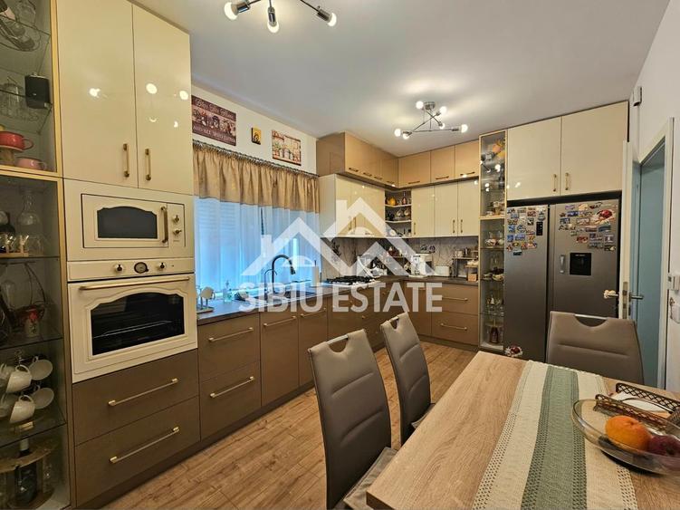 Casa 4 camere 3 bai Selimbar Brana