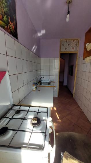 Garsoniera-Etajul 1/10-Bloc Stradal/anvelopat- Petre Ispirescu/Calea Rahovei