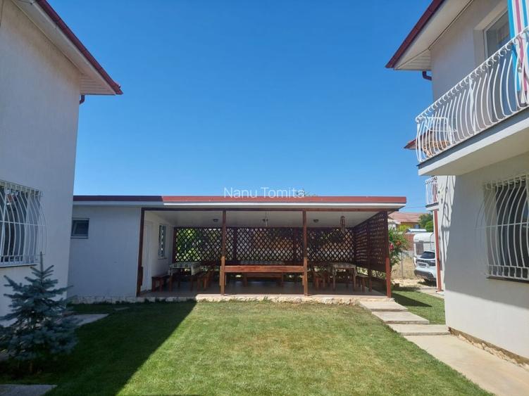 vand pensiune Vama Veche, 2 corpuri, 610 mp construiti, 1019 mp teren, 21,5m fr  - 5