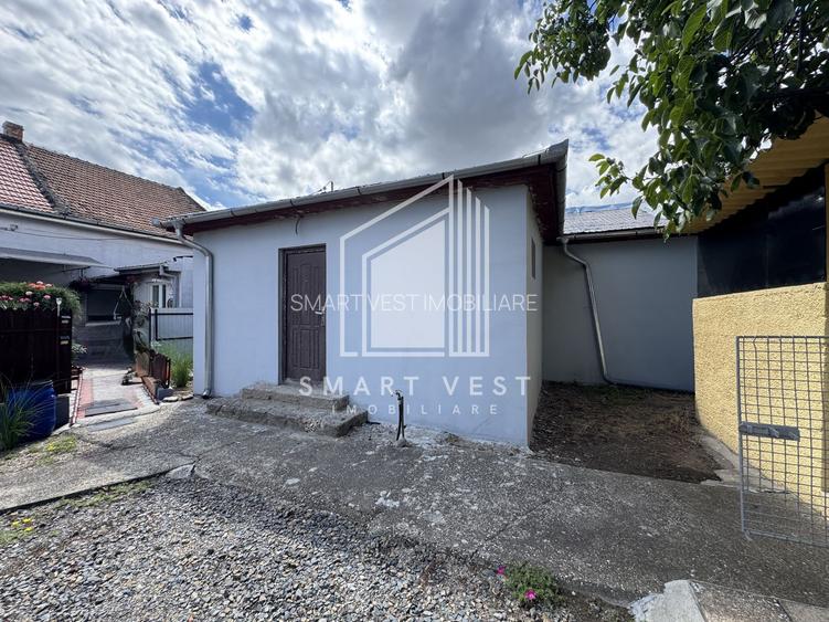 Casa semifinisata cu intrare comuna | 53 mp utili | Strada Luceafărul - 10