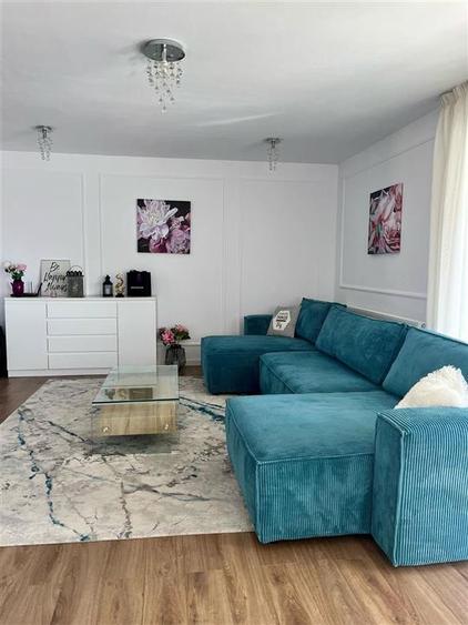 Casa cu 4 camere si garaj